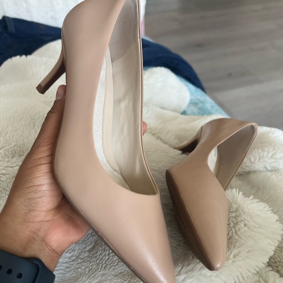 COLE HAAN heels 👠 - Picture 5 of 8